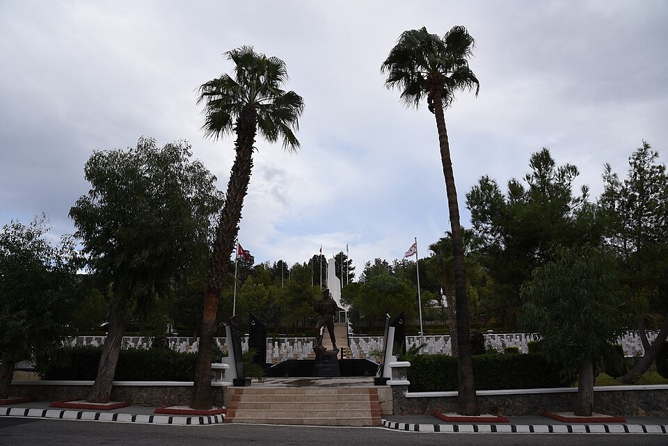 Boğaz Şehitliği