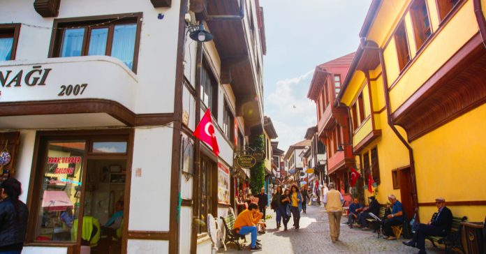 eskisehir-tarihi-ve-turistik-yerler-|-80-gorulesi-tarihi-yer-|-fixbilet-blog