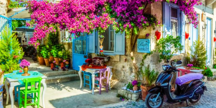 alacati'nin-gezilecek-yerleri-|-28-gorulesi-yer-|-fixbilet-blog