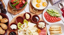 afyon-kahvalti-mekanlari-|-en-populer-17-mekan-|-fixbilet-blog