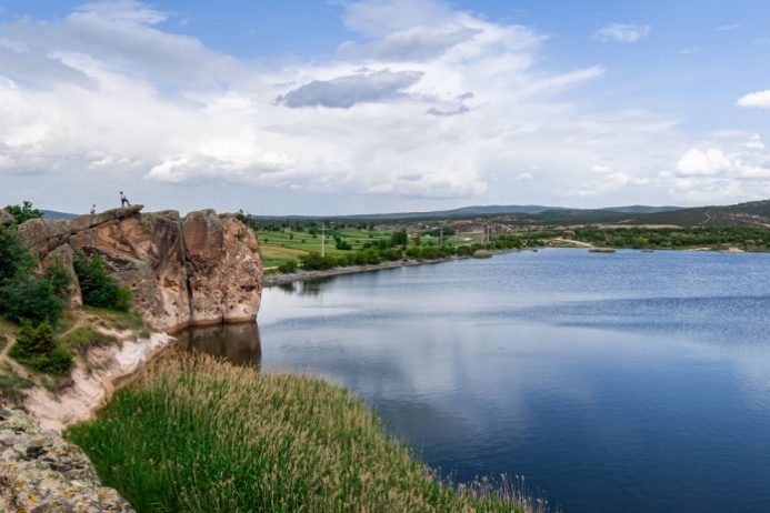 afyon-kamp-alanlari-|-afyon’da-kamp-yapilacak-en-iyi-11-yer!-–-fixbilet-blog