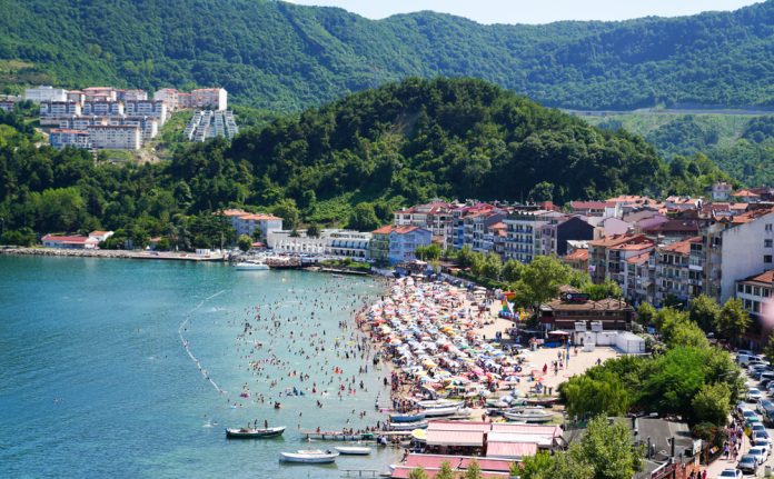 amasra’da-denize-girilecek-en-iyi-23-yer!-–-amasra-plajlari-|-fixbilet-blog