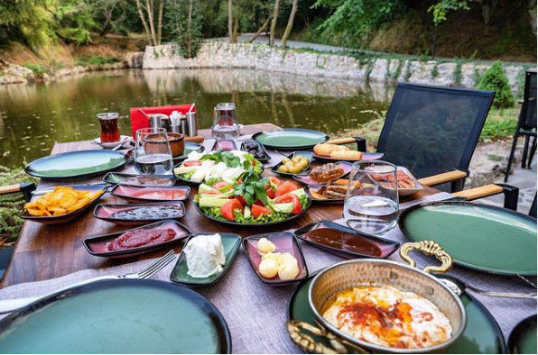 abant-kahvalti-mekanlari-|-en-iyi-8-restoran-!-|-fixbilet-blog