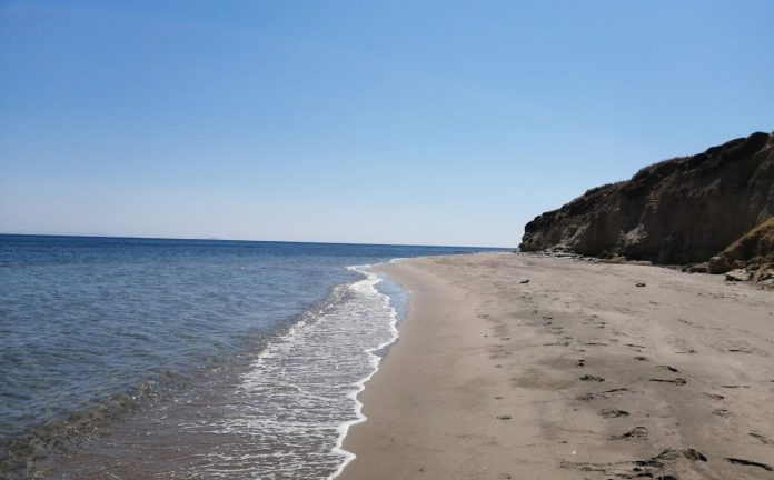 gokceada’da-denize-girilecek-yerler-–-en-guzel-14-gokceada-plaji-|-fixbilet-blog