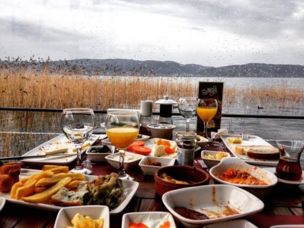 sapanca-kahvalti-mekanlari-|-fiyatlariyla-en-iyi-22-nokta!-|-fixbilet-blog