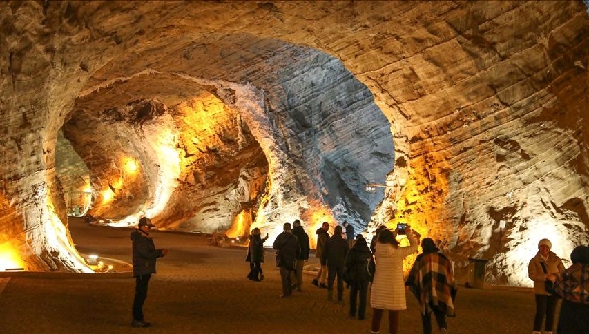 igdir’in-tuz-magaralari’na-yogun-ilgi