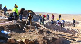 zerzevan-kalesi’nin-surlari-tum-yil-suren-kazilarla-ortaya-cikariliyor