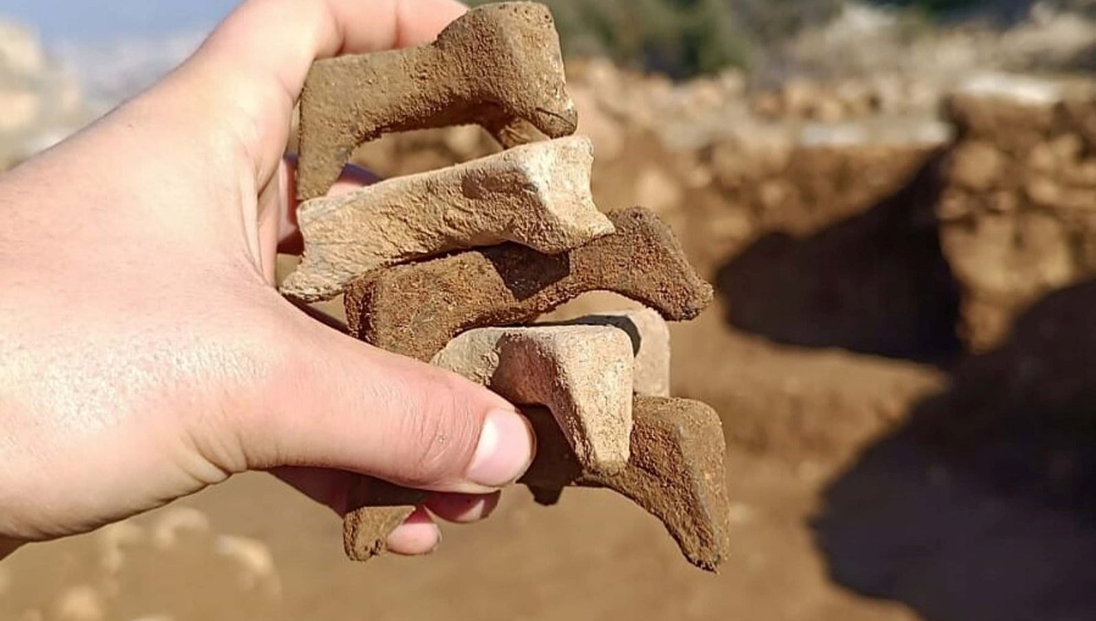 becin-antik-kenti’ndeki-kazilarda-seramik-firinlari-bulundu