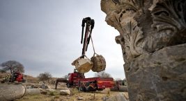 kastabala-antik-kenti’ndeki-sutunlu-yolda-restorasyon-calismasi-baslatildi