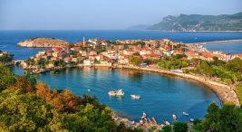 amasra-rekor-kirdi:-9-ayda-2-milyon-200-bin-turisti-agirladi!-–-turizm-gunlugu