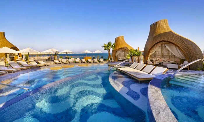 katar'in-goz-alici-5-plaj-resortu-–-turizm-gunlugu