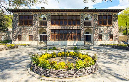 378)-turk-sanat-saheseri:-seki-hanlari-sarayi-azerbaycan-–-yeniden-ergenekon