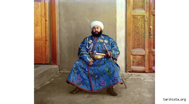 buhara-emiri-alim-han'in-kisiligine-bakis