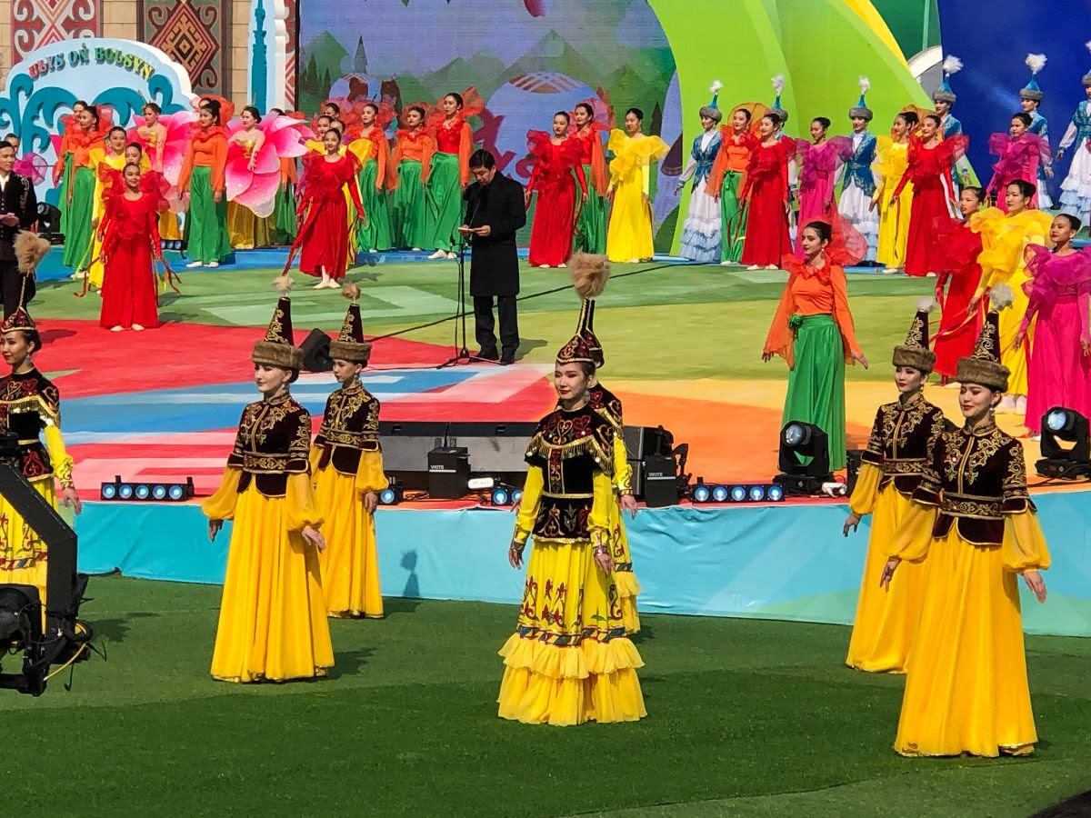 nevruz-bayrami-kazakistan'da-da-coskuyla-kutlandi
