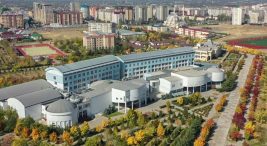 kirgizistan-turkiye-manas-universitesi-asyanin-lideri-oldu