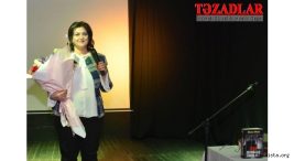 isvecde-yasayan-yazar-kitablarini-hediyye-etdi-ve…