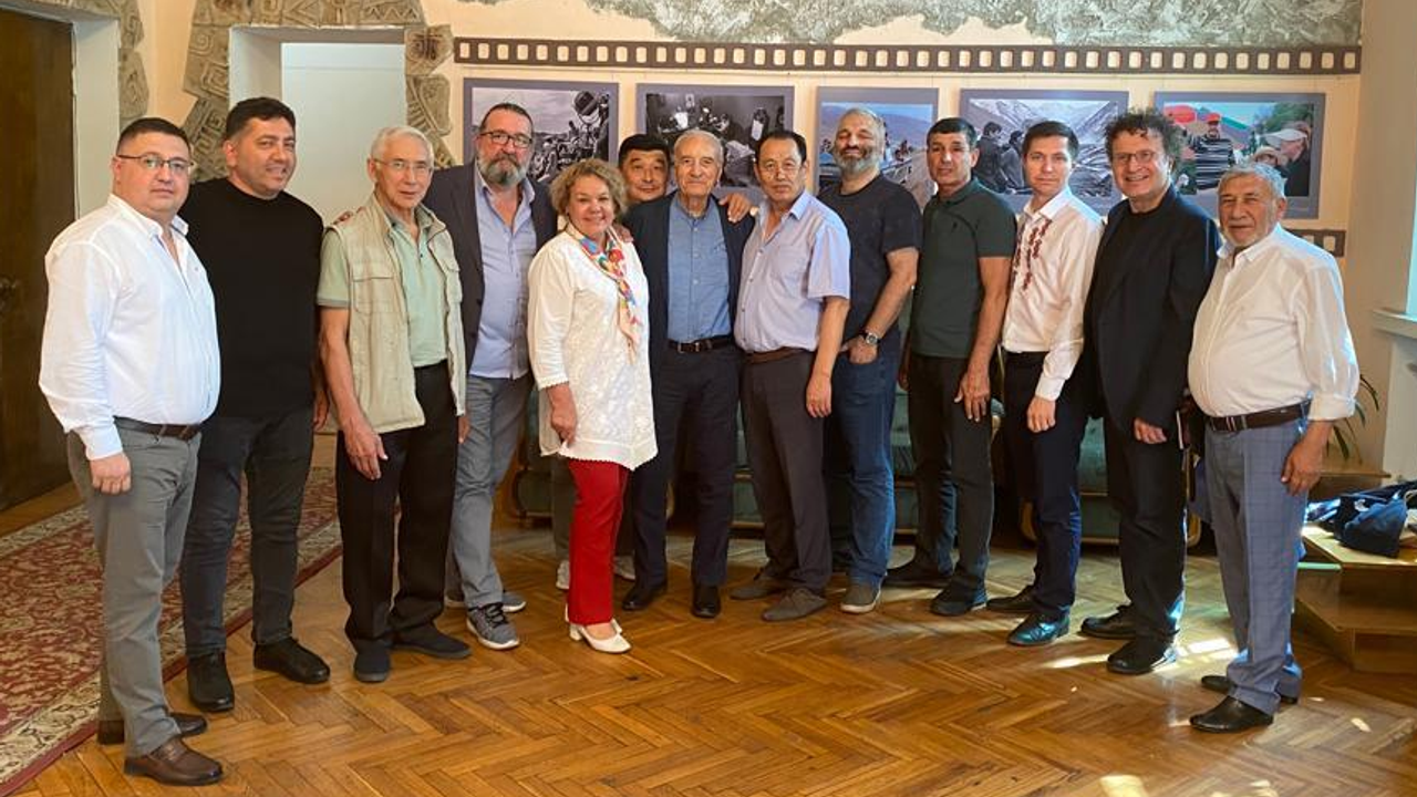 turk-dunyasi-kultur-sanat-ve-sinema-vakfi,-kirgisiztan'da-kuruldu