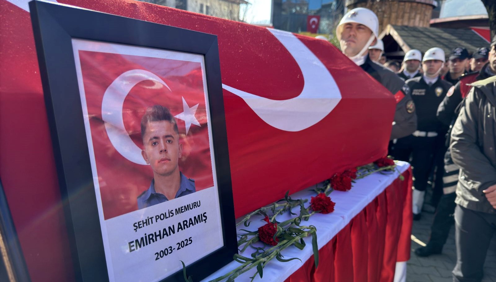 sehit-polise-huzunlu-veda