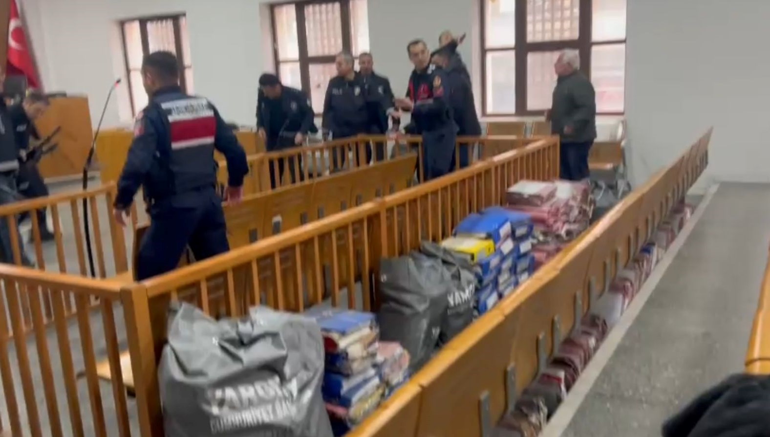 bursa-adliyesi’ndeki-silahli-saldirida-yaralanan-uzman-erbas-sehit-oldu