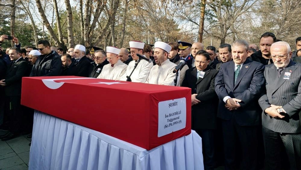 helikopter-kazasi-sehidine-veda