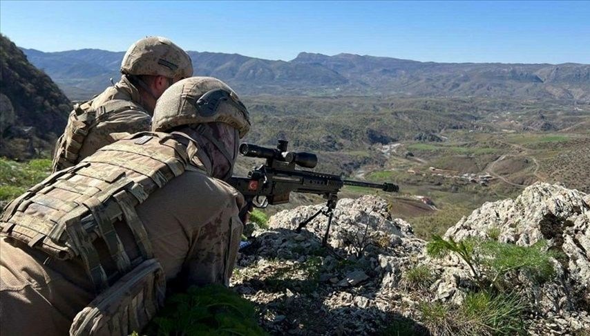 pence-kilit-operasyonu:-agir-yaralanan-asker-sehit-oldu