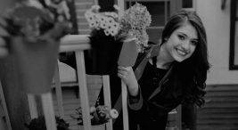 senay-aybuke-ogretmen-anisina