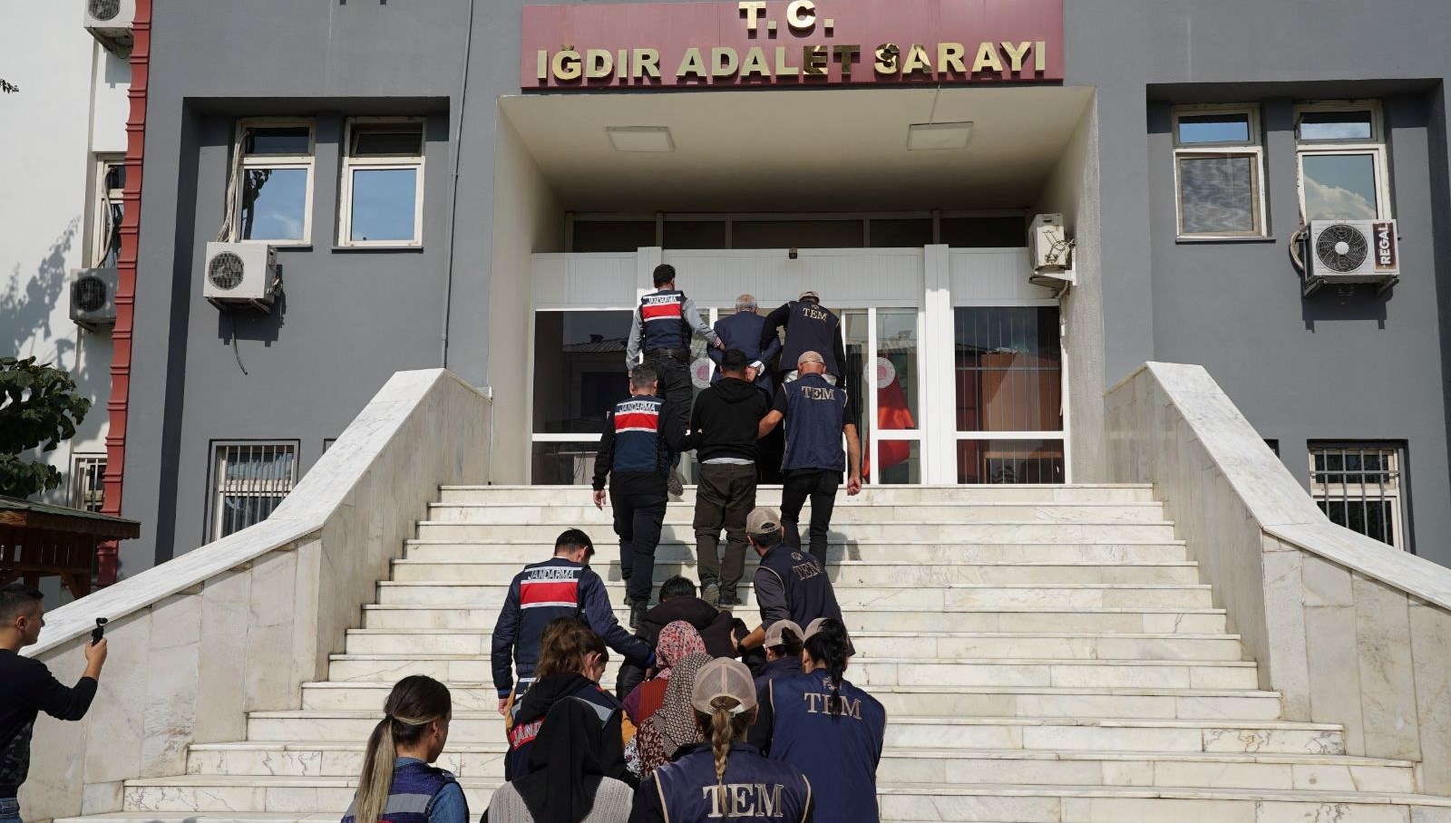 igdir’da-13-polisin-sehit-edildigi-saldiriyla-ilgili-3-tutuklama