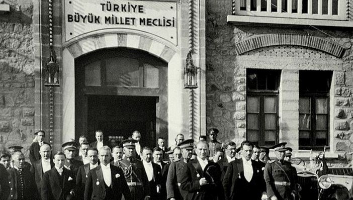 6-ekim-ne-gunu?-6-ekim-istanbul’un-kurtulusu’nun-anlam-ve-onemi