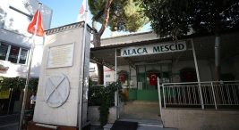 balikesir’deki alaca-mescid-camisi-restorasyonun-ardindan-ibadete-acildi