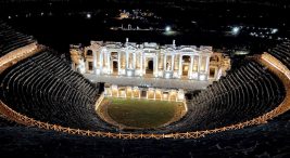 gece-ziyaretine-acilmisti:-pamukkale-ve-hierapolis’e-yogun-ilgi
