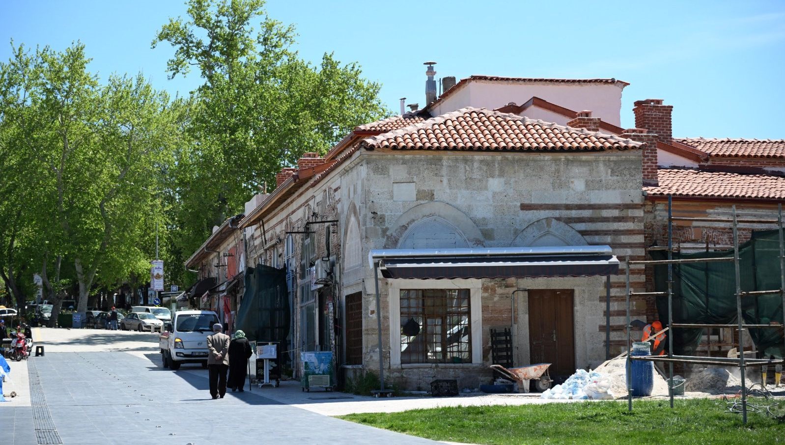 havlucular-hani-ve-mezit-bey-hamami-restore-ediliyor