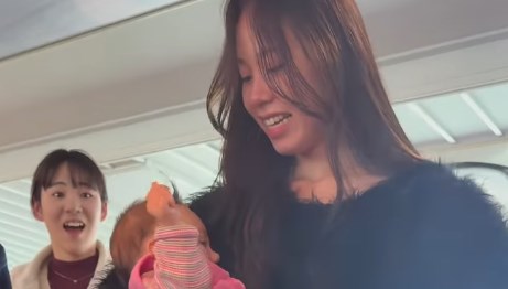 japonya’nin-en-kucuk-yildizi:-bebek-gigi,-yerlilerin-ilgi-odagi-oldu