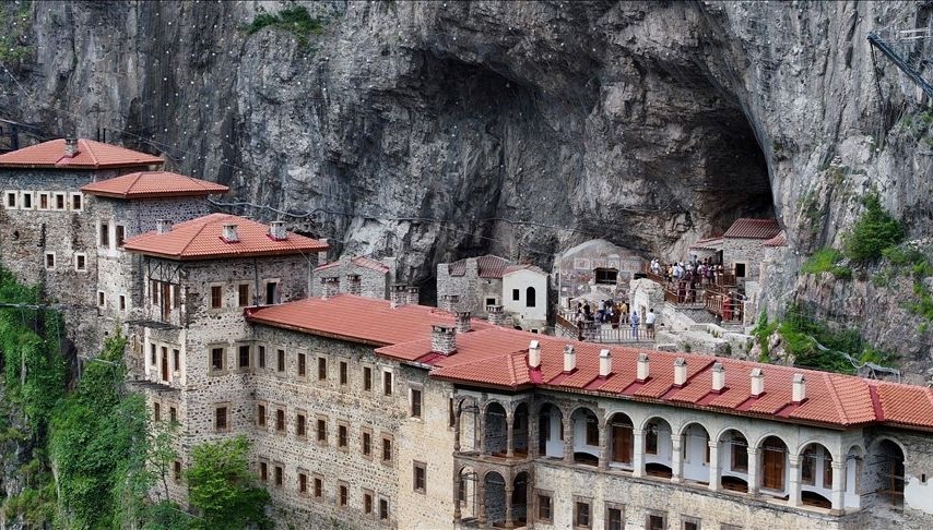 sumela-manastiri’na-turist-akini